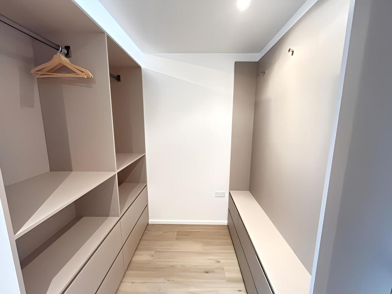 1Br Luxury Flat At Train Station - Long Stays Welcome - Just Ask ミルトン・ケインズ エクステリア 写真